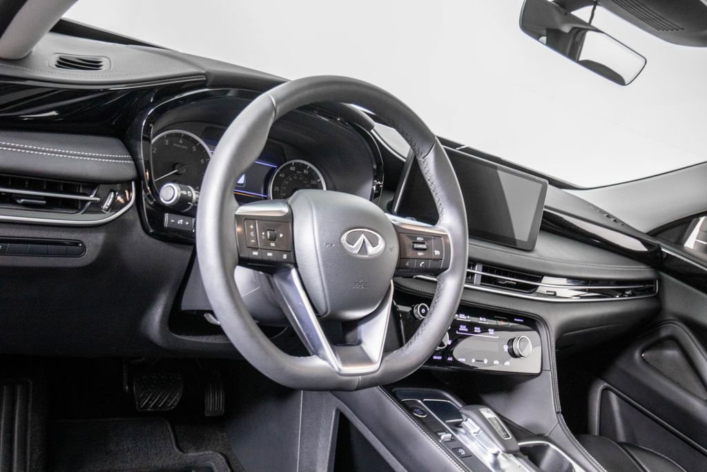 Used 2025 INFINITI QX60 Pure image 19