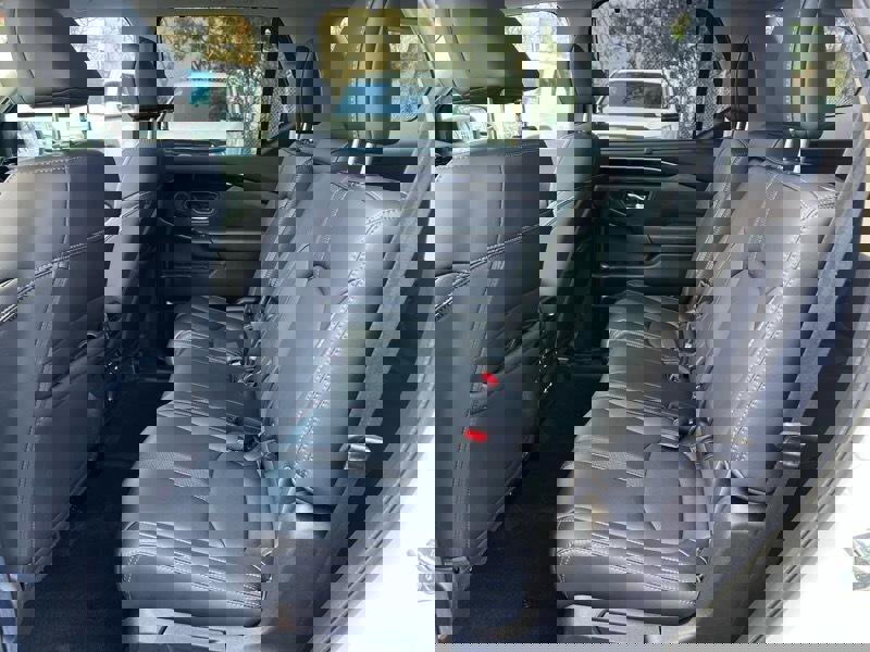 Used 2024 Honda Pilot Touring image 8