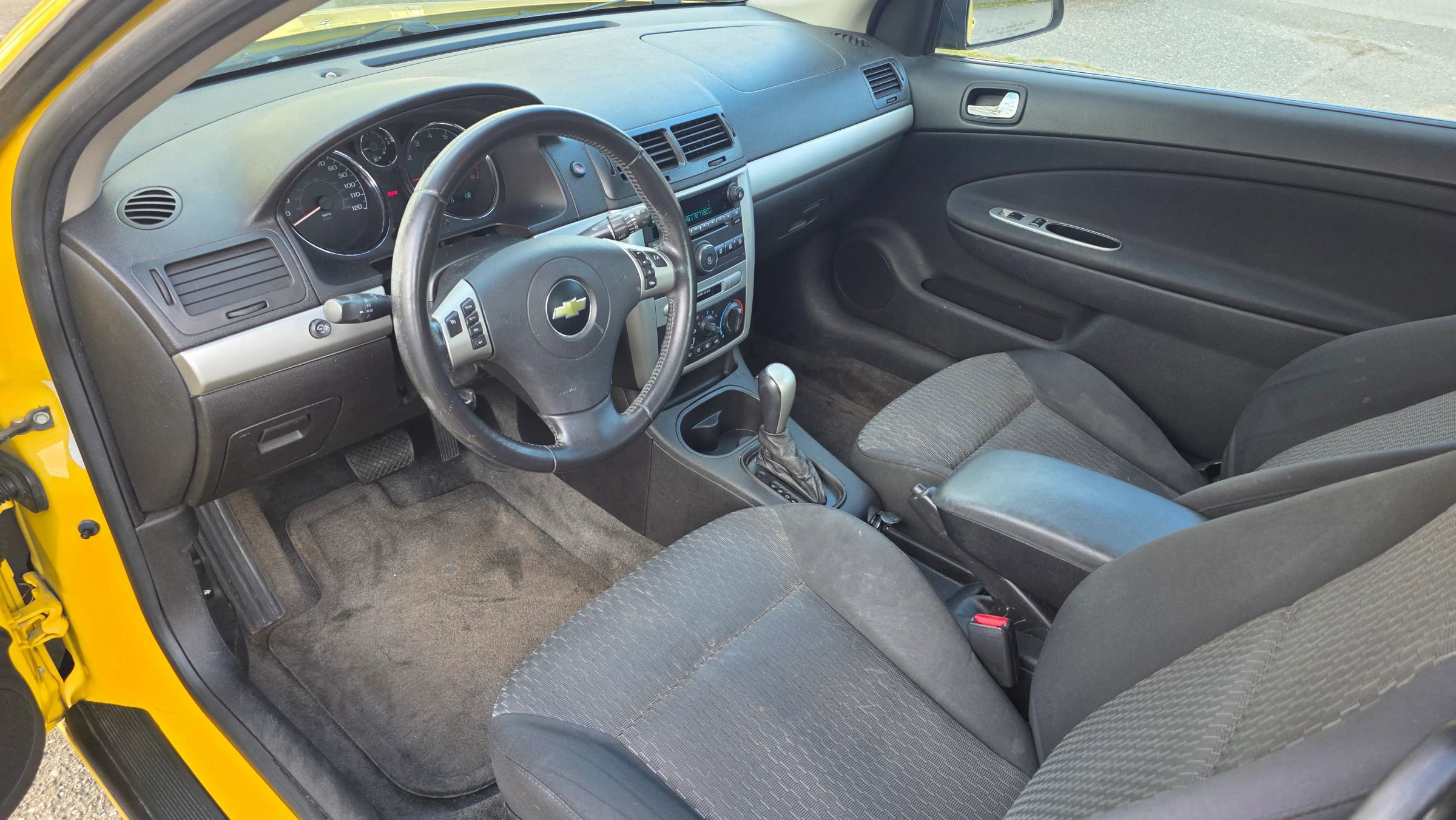 Used 2009 Chevrolet Cobalt LT w/ My Link Package image 9