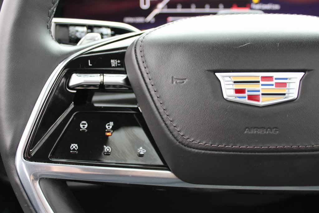 Used 2025 Cadillac Escalade ESV Sport Platinum w/ LPO, ONYX Package image 13