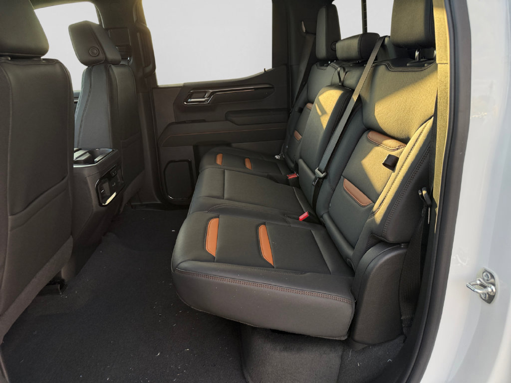 New 2026 GMC Sierra 1500 AT4 w/ AT4 Preferred Package AWD/4WD image 34