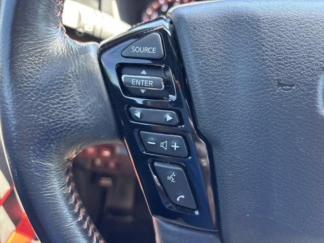 Used 2022 Nissan Frontier PRO-4X w/ Technology Package AWD/4WD image 27