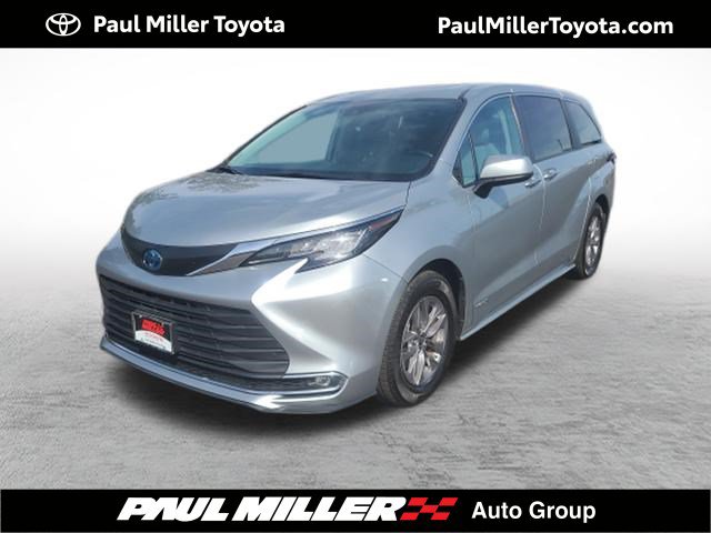 Certified 2021 Toyota Sienna XLE AWD/4WD 360° Tour