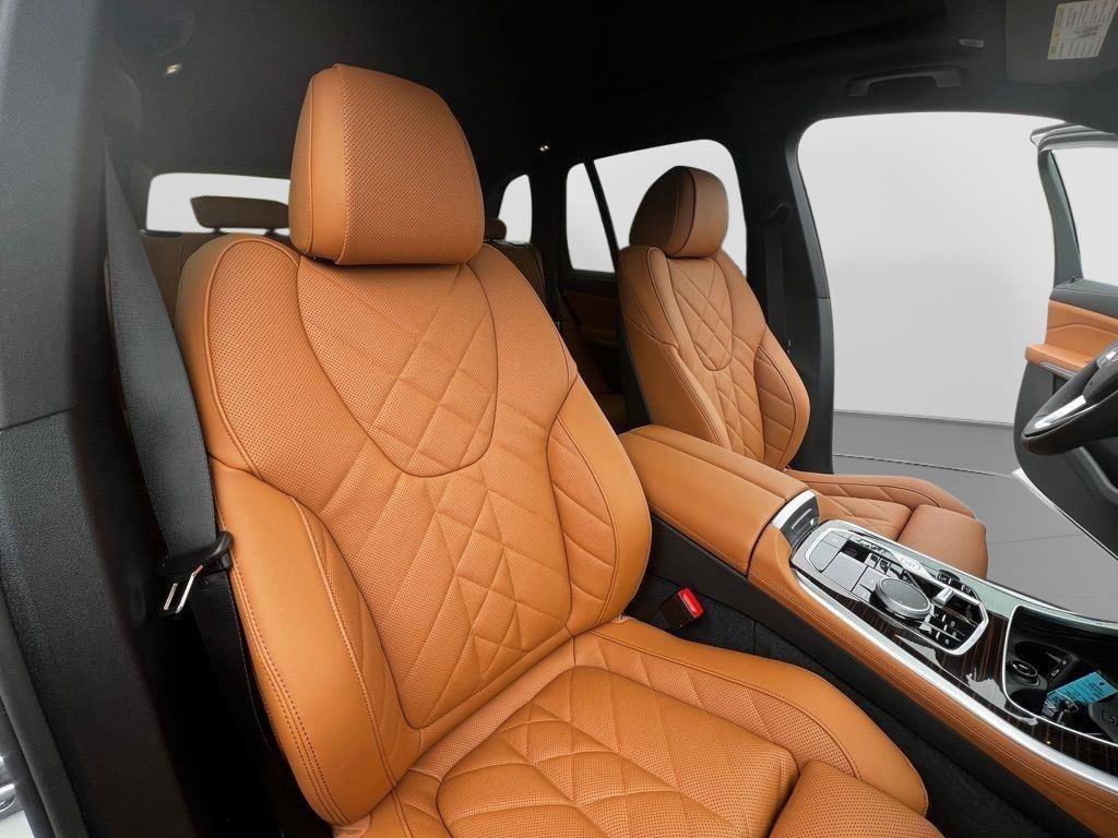 New 2026 BMW X5 sDrive40i w/ Parking Assistance Package RWD image 22
