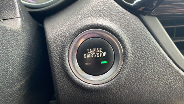 Used 2020 Buick Envision Essence FWD image 22
