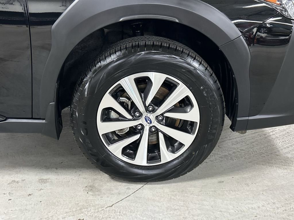 Certified 2025 Subaru Outback Premium image 13