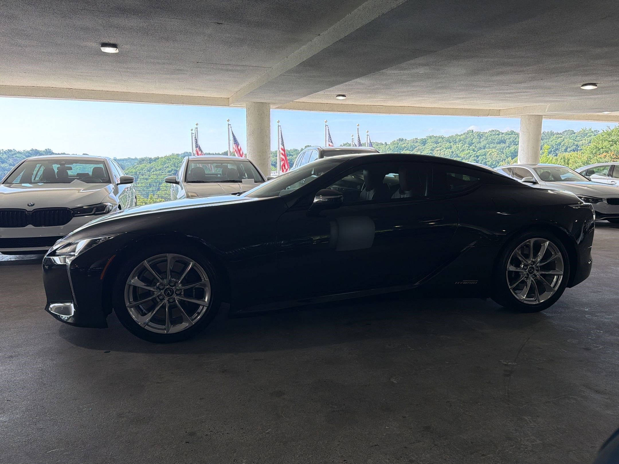 Used 2018 Lexus LC 500h w/ Touring Package RWD image 2