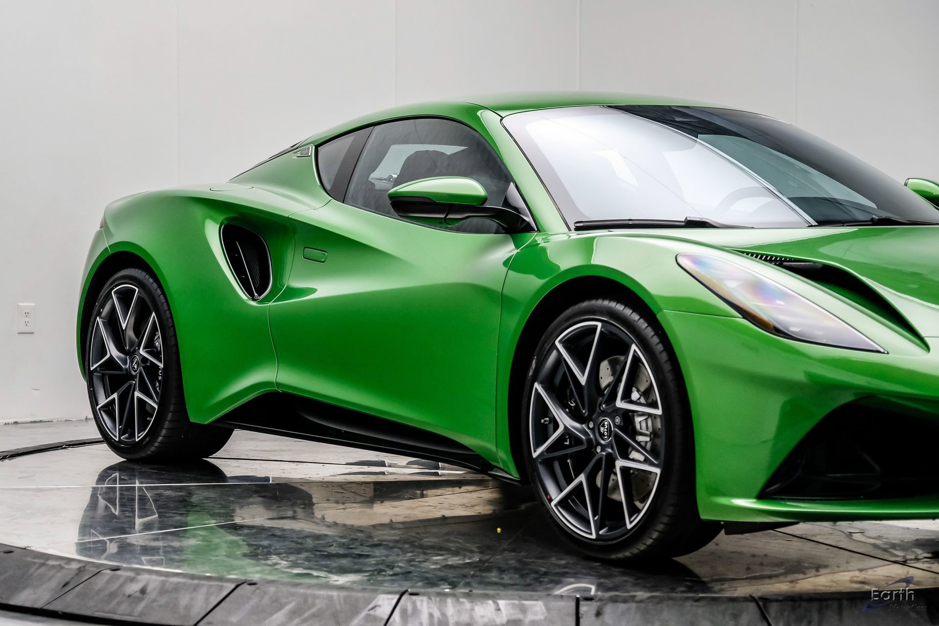 New 2026 Lotus Emira V6 SE RWD image 26