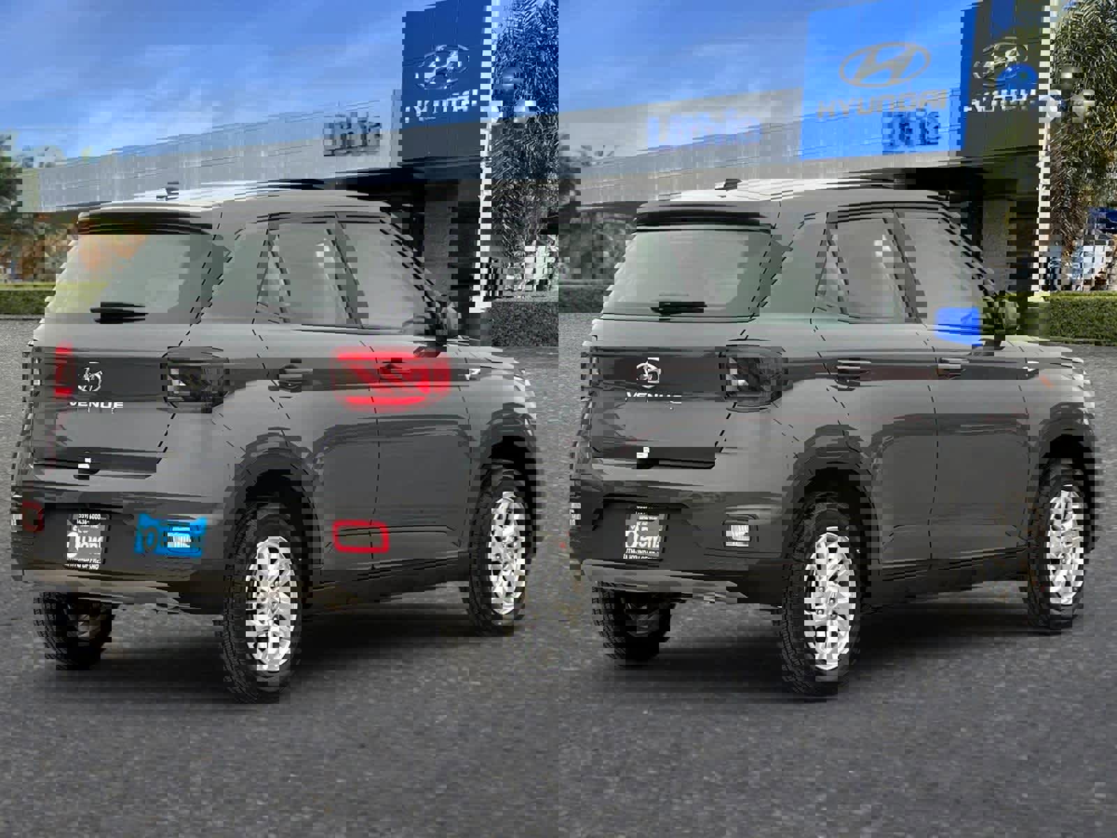 New 2026 Hyundai Venue SE image 2