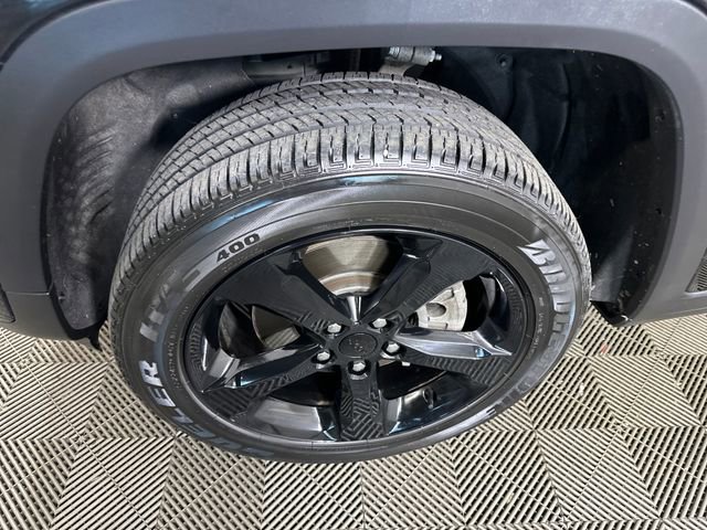 Used 2023 Jeep Grand Cherokee L Laredo image 10