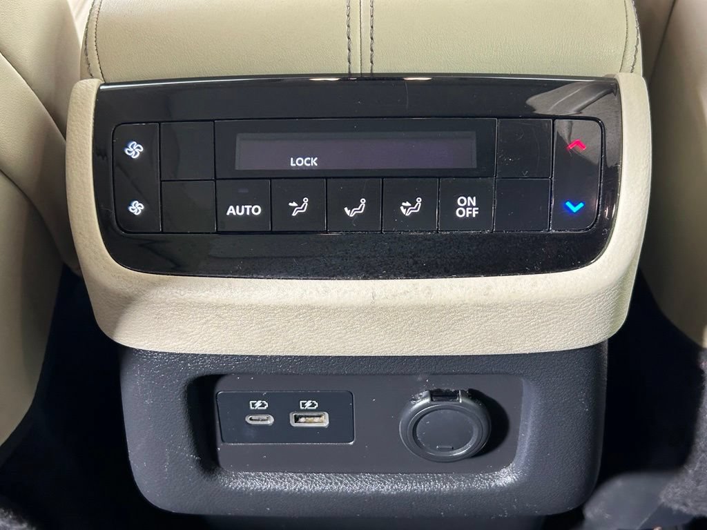 Used 2023 INFINITI QX60 Luxe w/ Vision Package AWD/4WD image 19