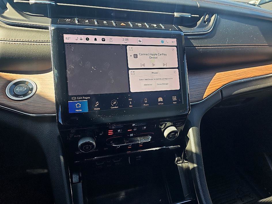 Used 2023 Jeep Grand Cherokee L Summit w/ Luxury Tech Group V image 24