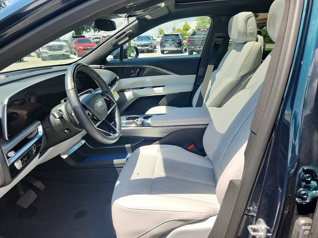 Certified 2024 Cadillac Lyriq Luxury AWD/4WD image 13