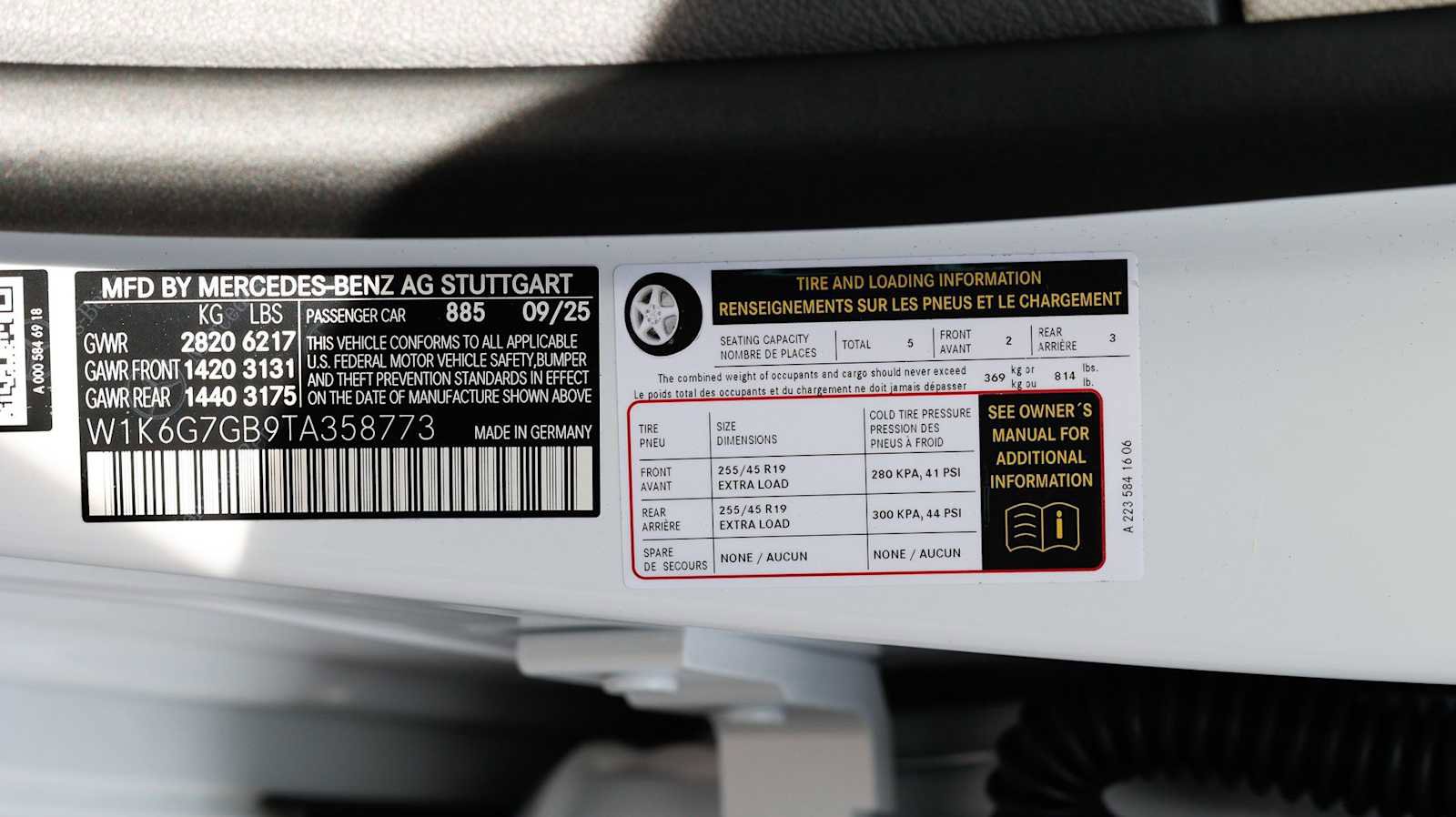 New 2026 Mercedes-Benz S 580 4MATIC Sedan image 32