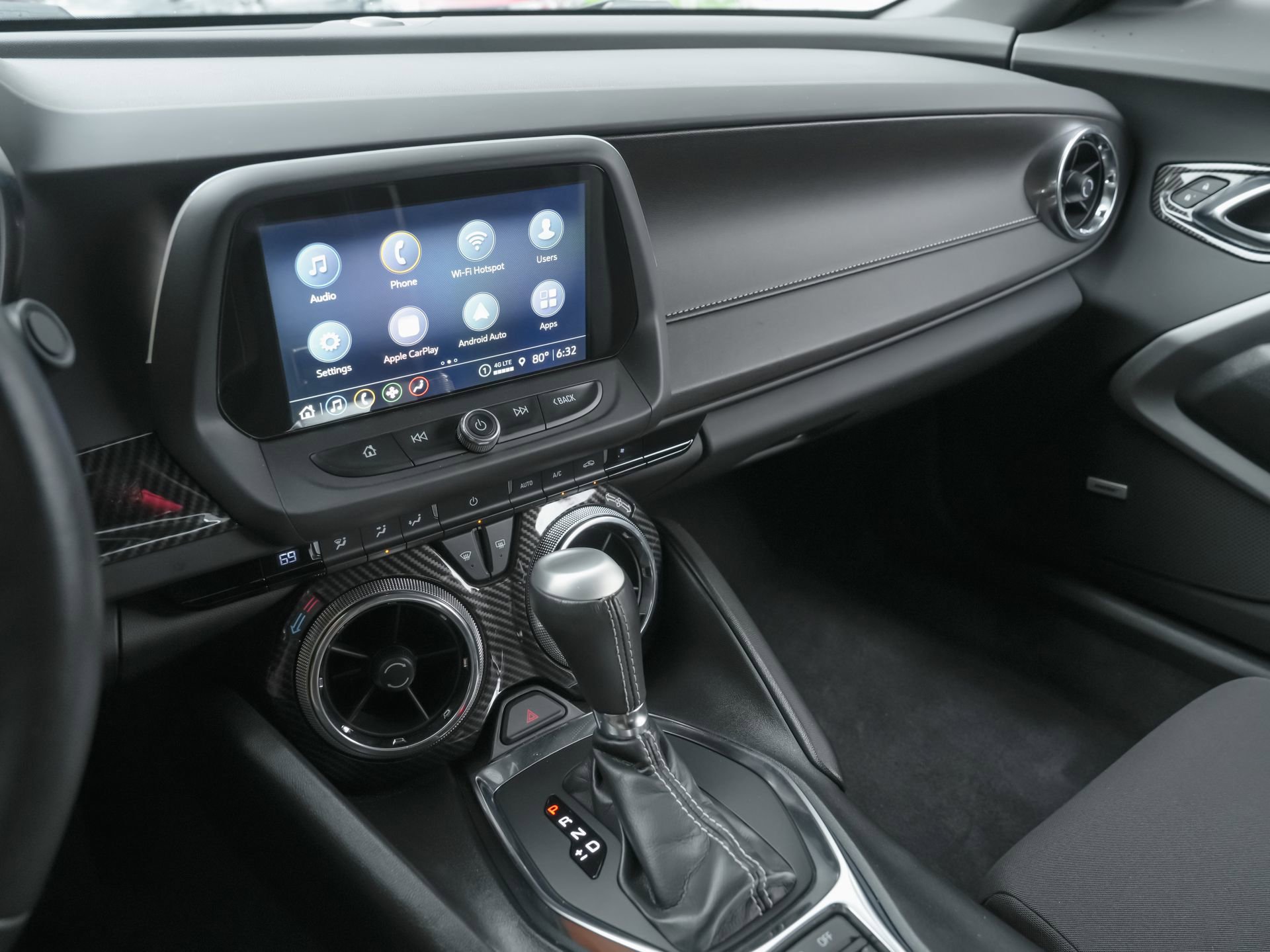 Used 2023 Chevrolet Camaro LT w/ Technology Package RWD image 11