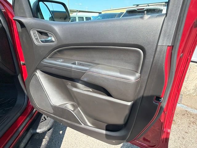 Used 2018 GMC Canyon All Terrain w/ Trailering Package AWD/4WD image 8
