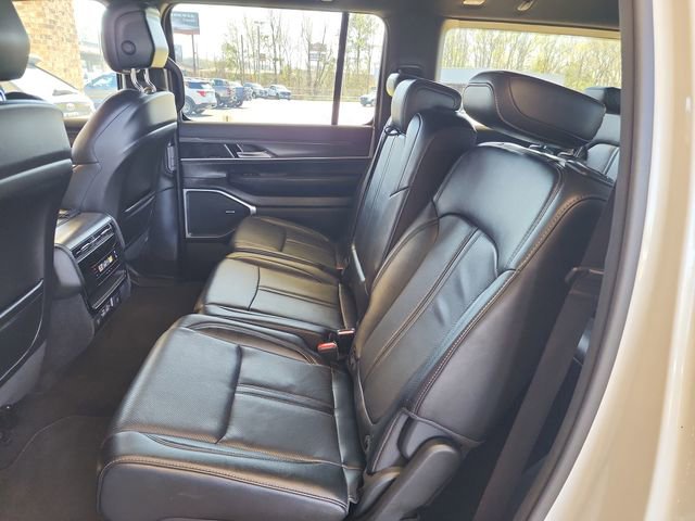 Used 2024 Jeep Wagoneer Series II w/ Flexible Seating Group image 21