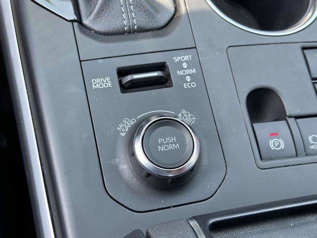 Certified 2023 Toyota Highlander XSE AWD/4WD image 40
