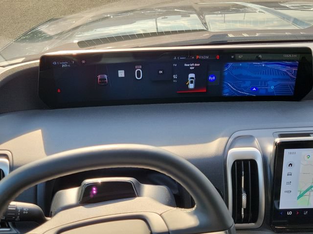 Certified 2025 Ford Expedition Active AWD/4WD image 12