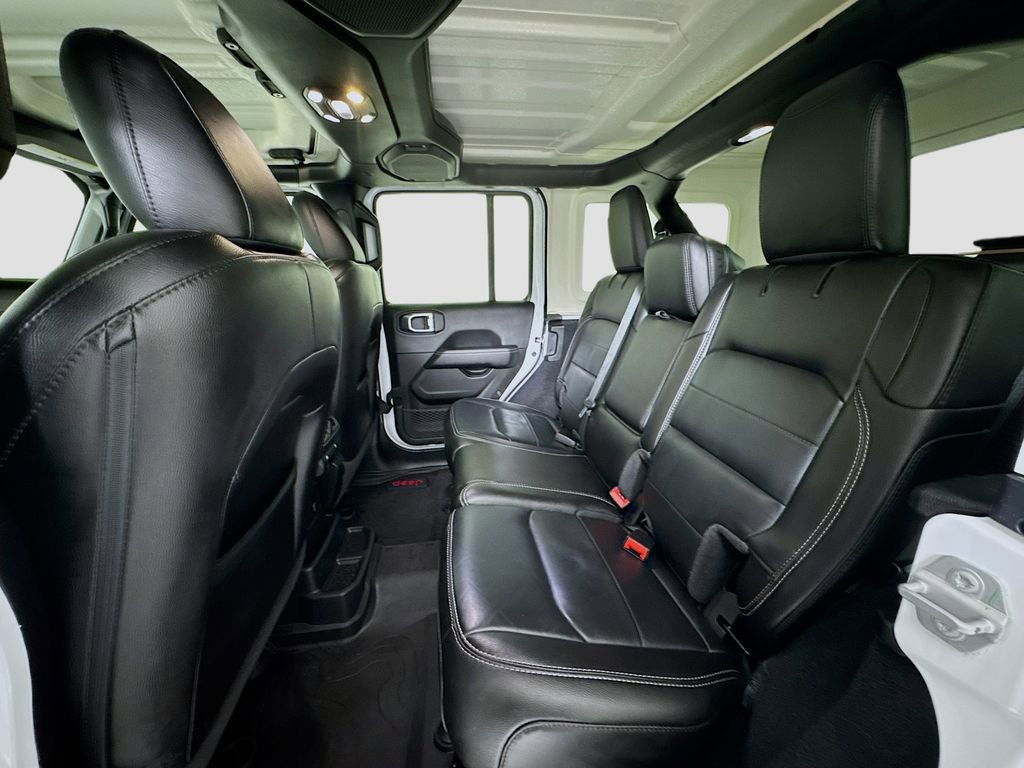 Used 2021 Jeep Wrangler Unlimited Sahara w/ Uconnect 4C Nav & Sound Group image 15