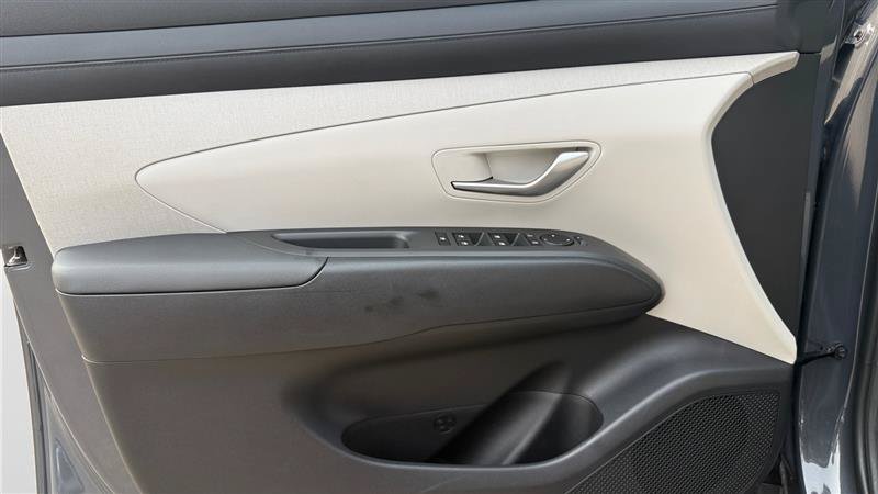Used 2025 Hyundai Tucson SEL FWD image 11