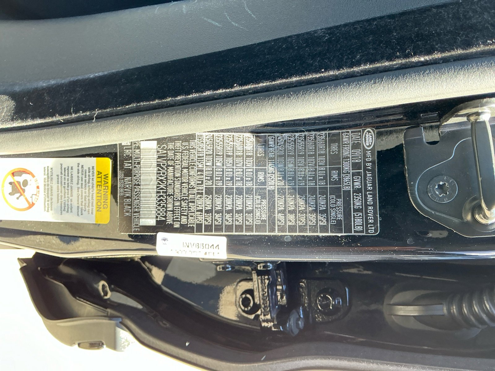 Used 2019 Land Rover Range Rover Evoque SE image 26