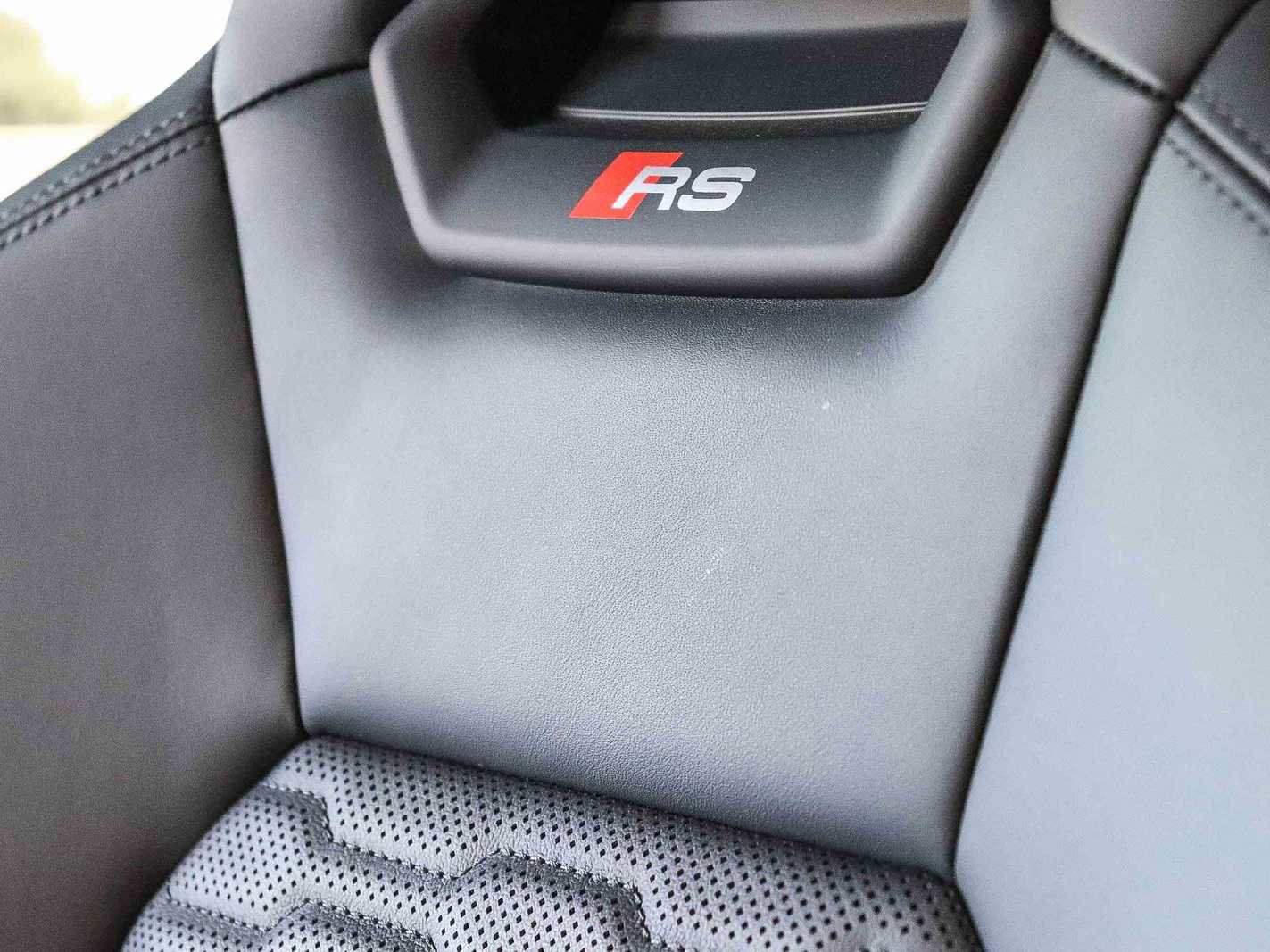 Used 2023 Audi RS e-tron GT w/ Carbon Performance Package AWD/4WD image 12
