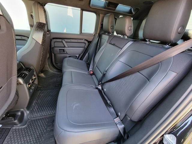 New 2026 Land Rover Defender 110 OCTA AWD/4WD image 22