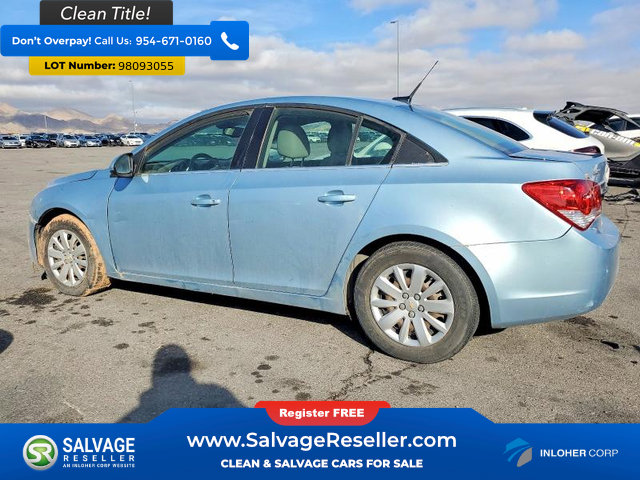 Used 2011 Chevrolet Cruze LT image 3