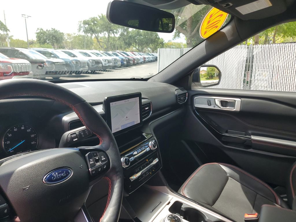 Used 2022 Ford Explorer ST-Line w/ Class IV Trailer Tow Package image 25