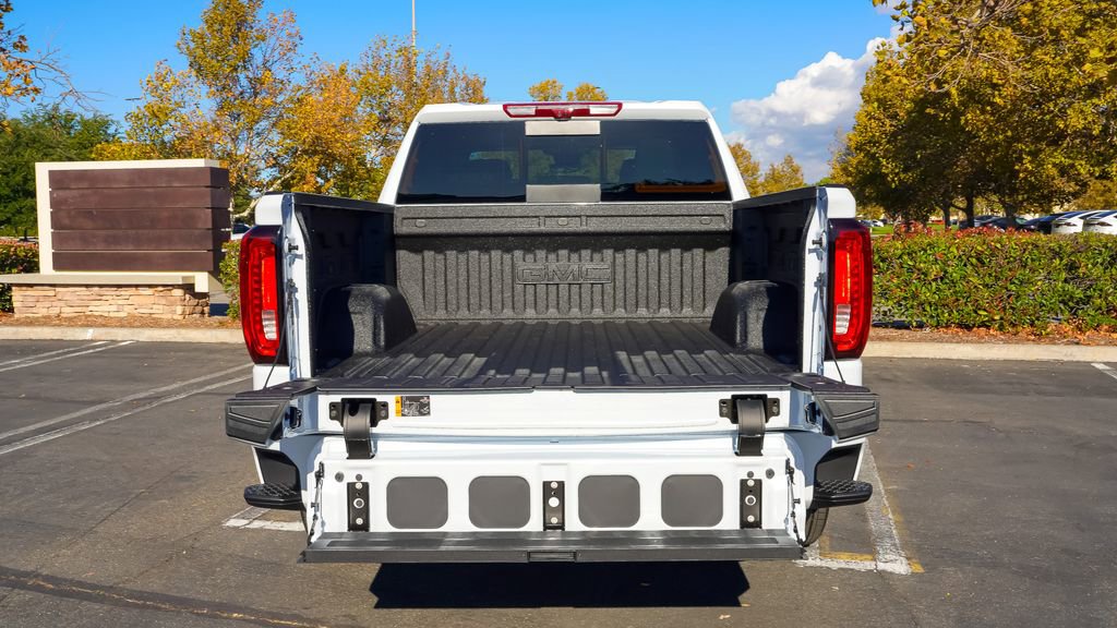 New 2026 GMC Sierra 1500 Denali w/ Denali Reserve Package AWD/4WD image 10