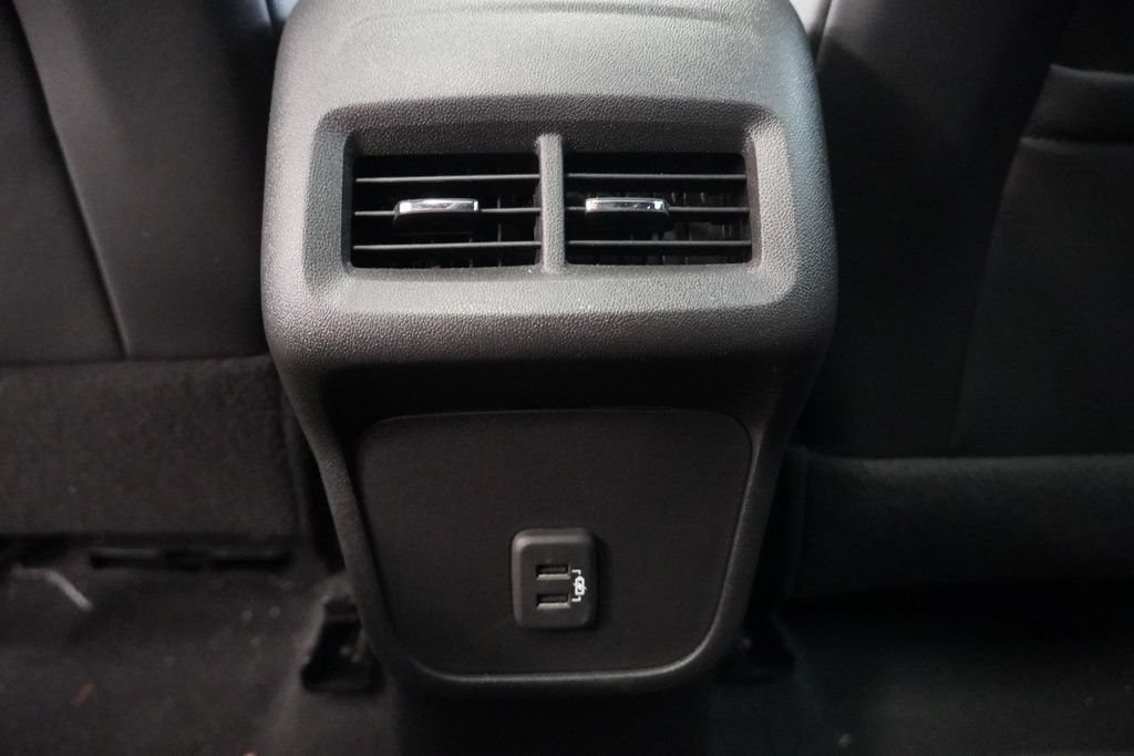 Certified 2023 Chevrolet Equinox RS FWD image 32