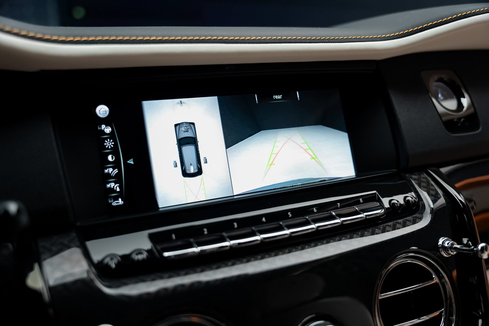 Used 2024 Rolls-Royce Cullinan Black Badge w/ Driver's Package AWD/4WD image 51