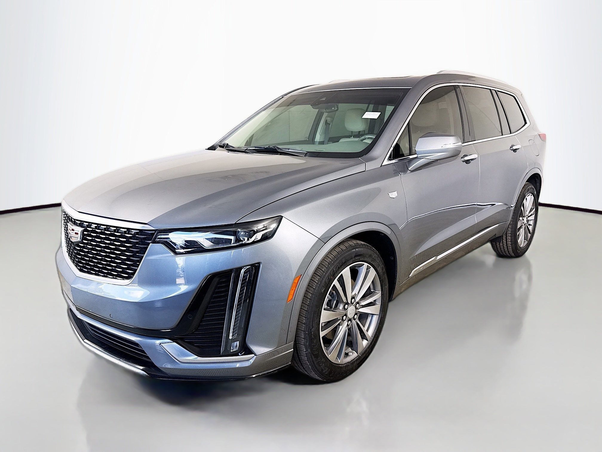 Used 2022 Cadillac XT6 Premium Luxury FWD image 4