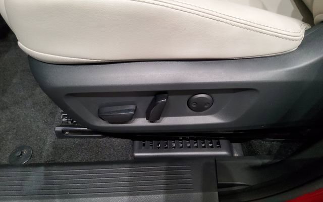 Used 2023 Nissan Rogue SL image 22