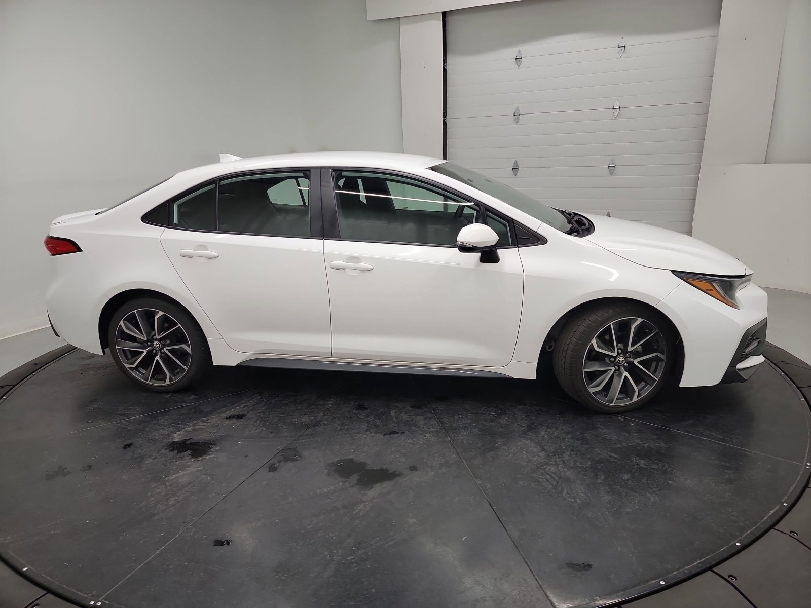 Used 2020 Toyota Corolla SE FWD image 11