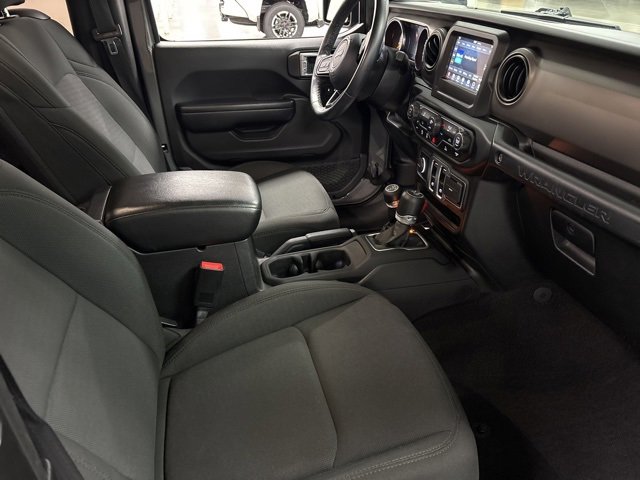 Used 2021 Jeep Wrangler Sport S image 9