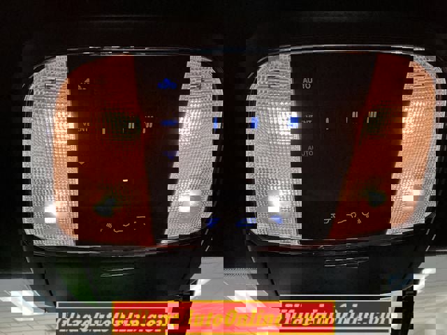 Used 2018 Dodge Durango SRT w/ SRT Interior Appearance Group image 27