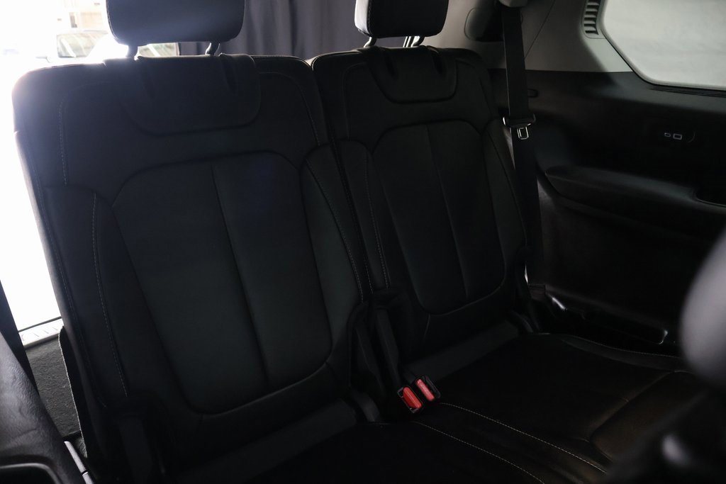 Used 2022 Jeep Grand Cherokee L Limited image 14