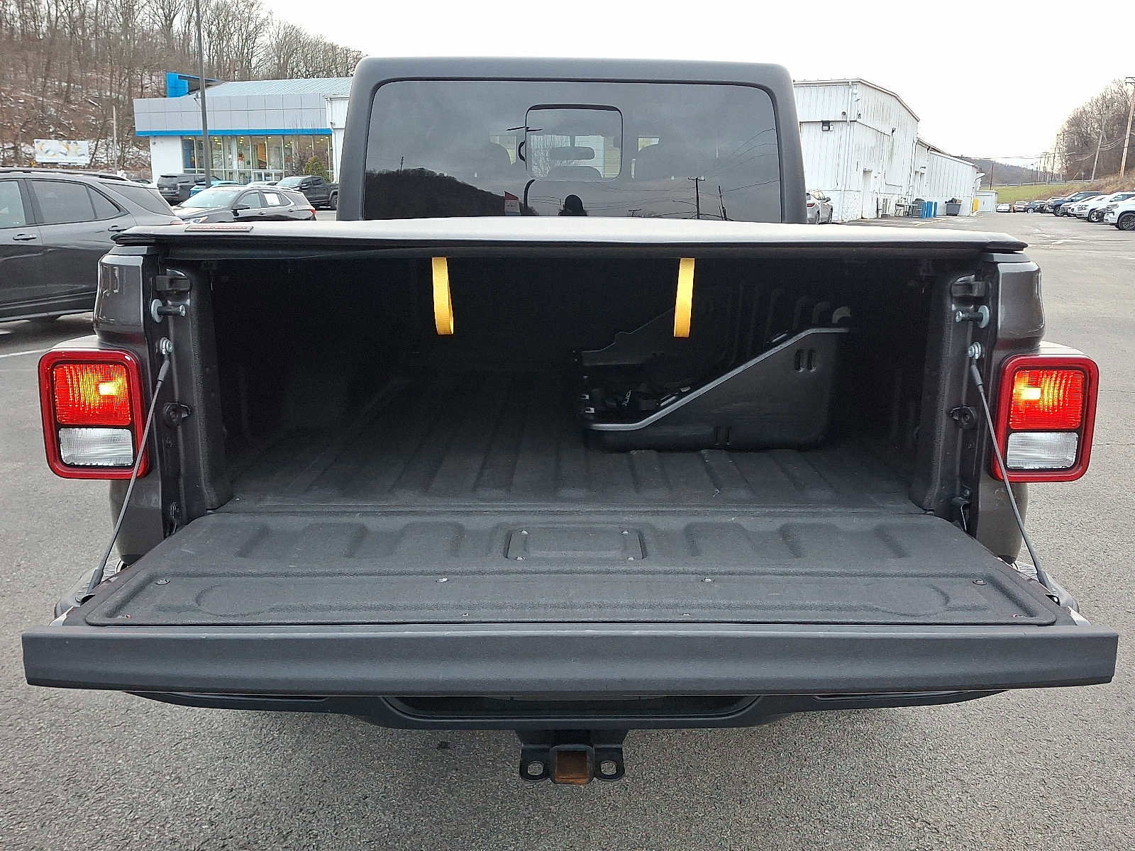 Used 2021 Jeep Gladiator Sport image 30