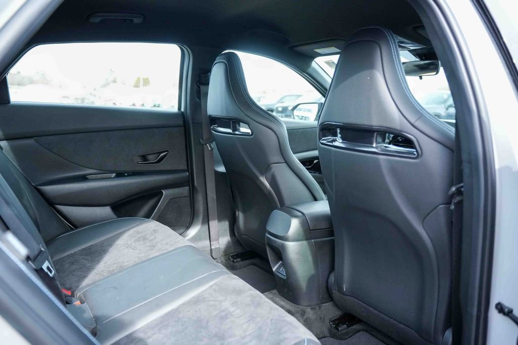 Used 2025 Hyundai Elantra N image 16