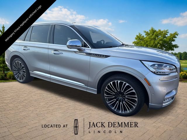 Certified 2022 Lincoln Aviator Black Label w/ Class IV Trailer Tow Package AWD/4WD image 11