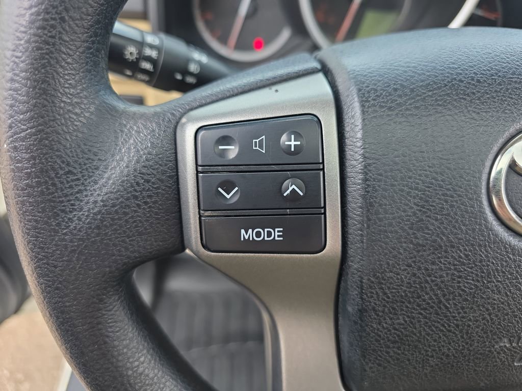 Used 2012 Toyota 4Runner SR5 w/ Convenience Pkg AWD/4WD image 18