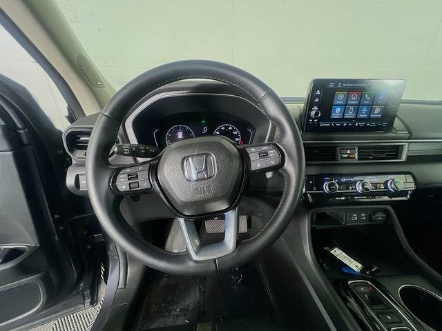 Used 2023 Honda Pilot Touring image 14