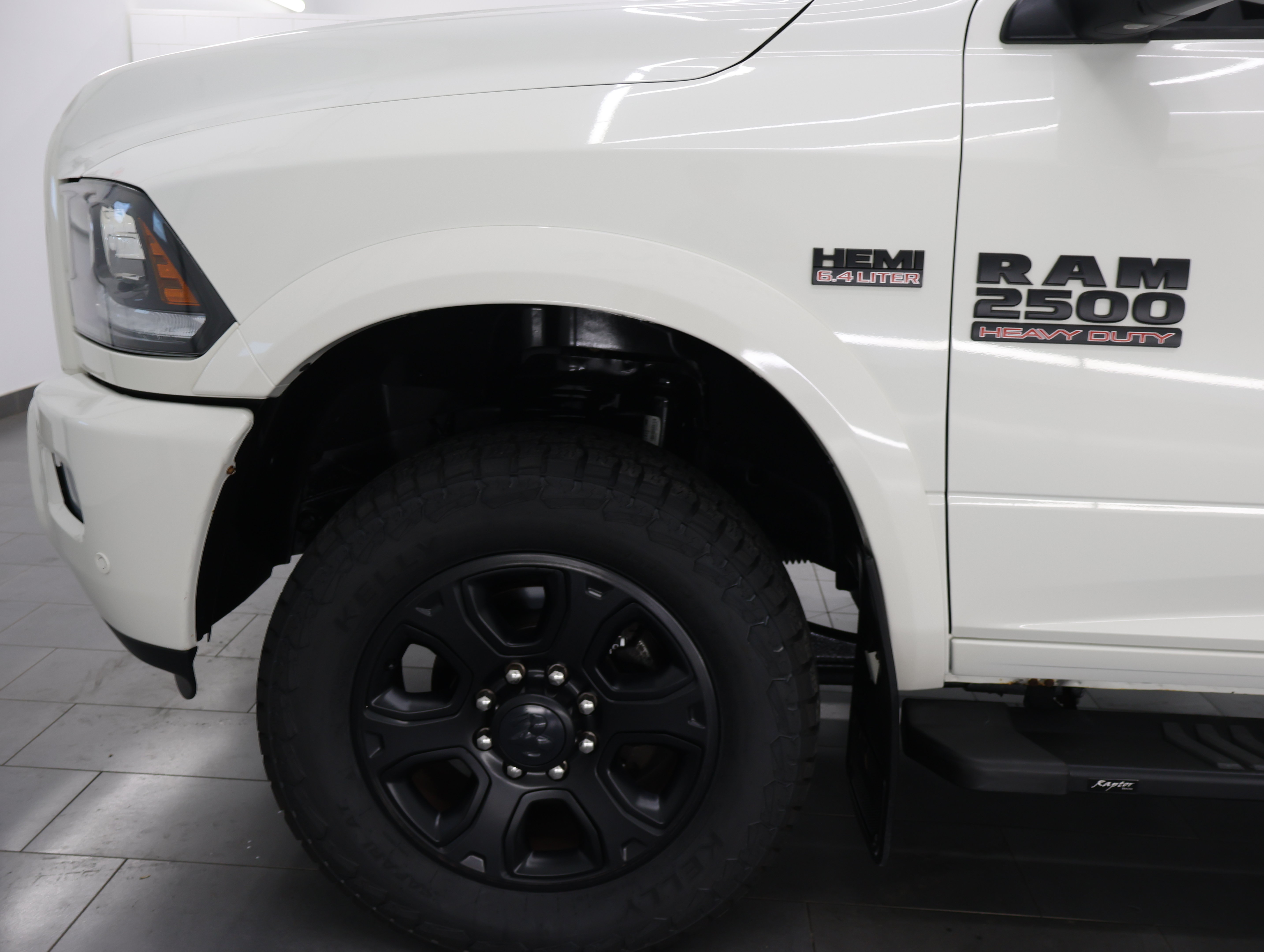 Used 2017 RAM 2500 Laramie w/ Sport Appearance Group AWD/4WD image 32