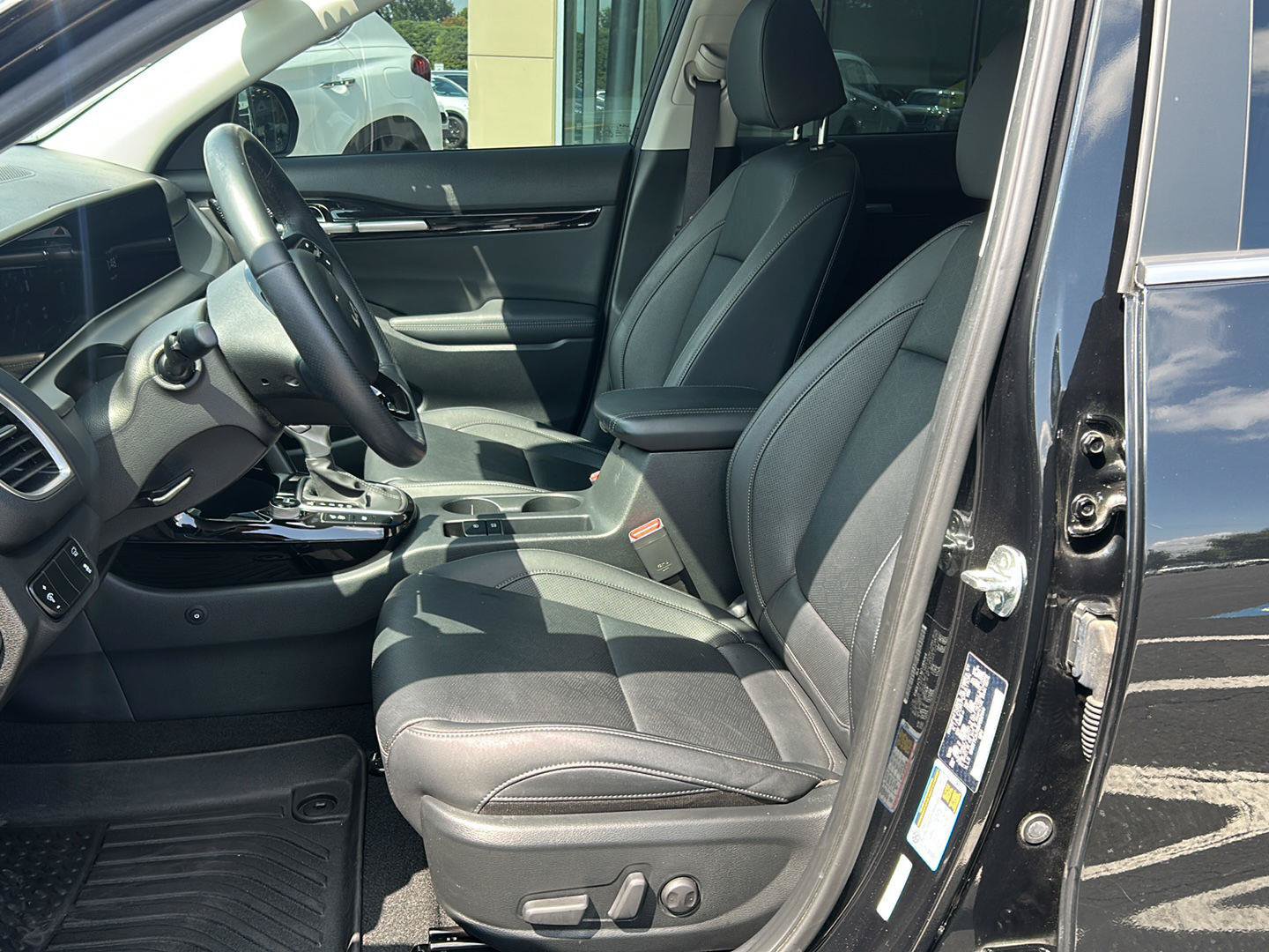 Used 2024 Kia Seltos SX w/ SX Sunroof Package AWD/4WD image 14