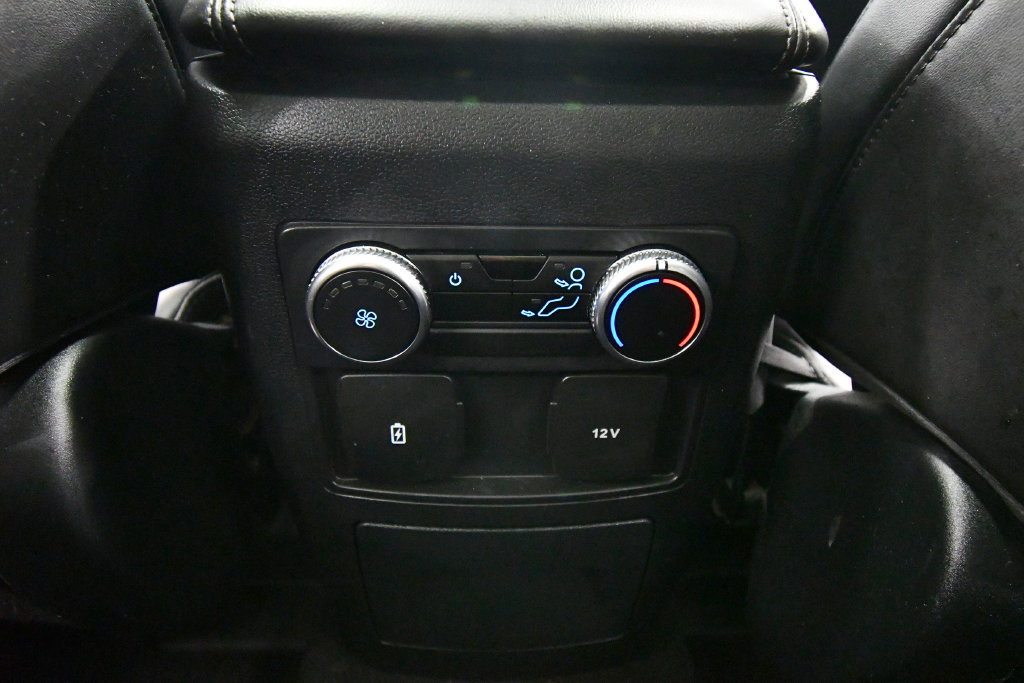 Used 2023 Ford Explorer XLT w/ Equipment Group 202A AWD/4WD image 17