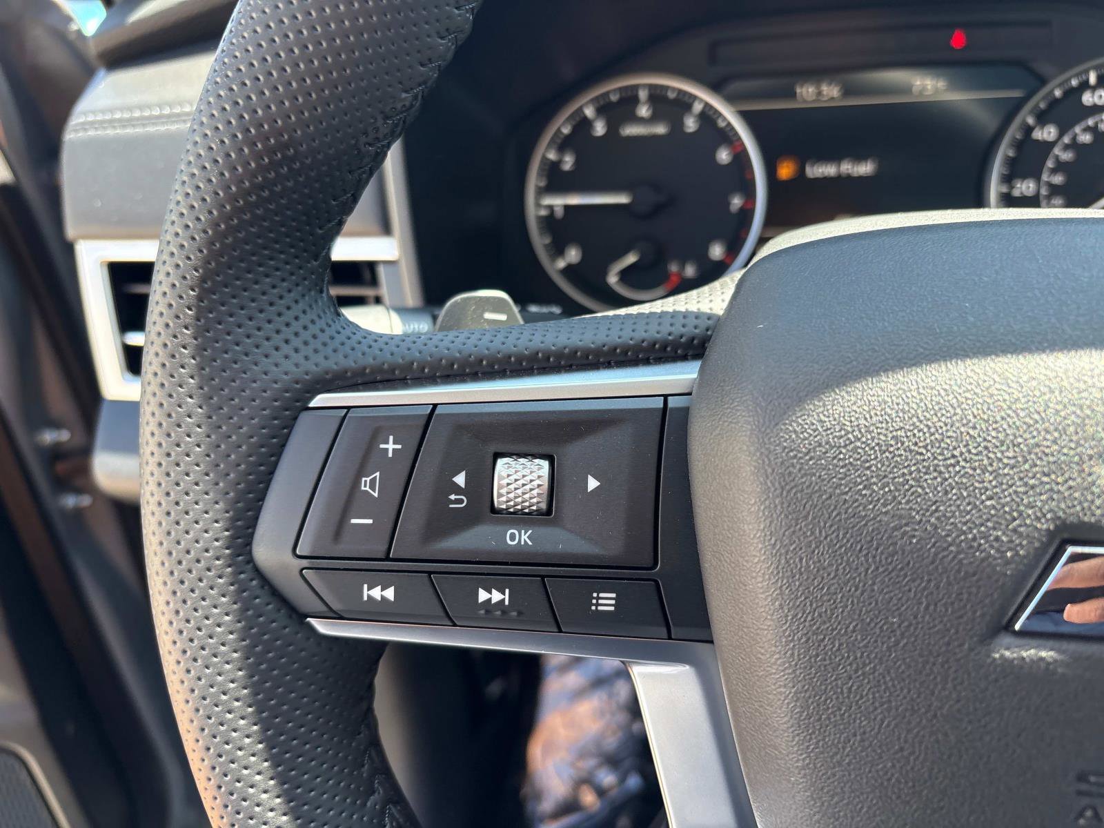 New 2025 Mitsubishi Outlander SE image 20