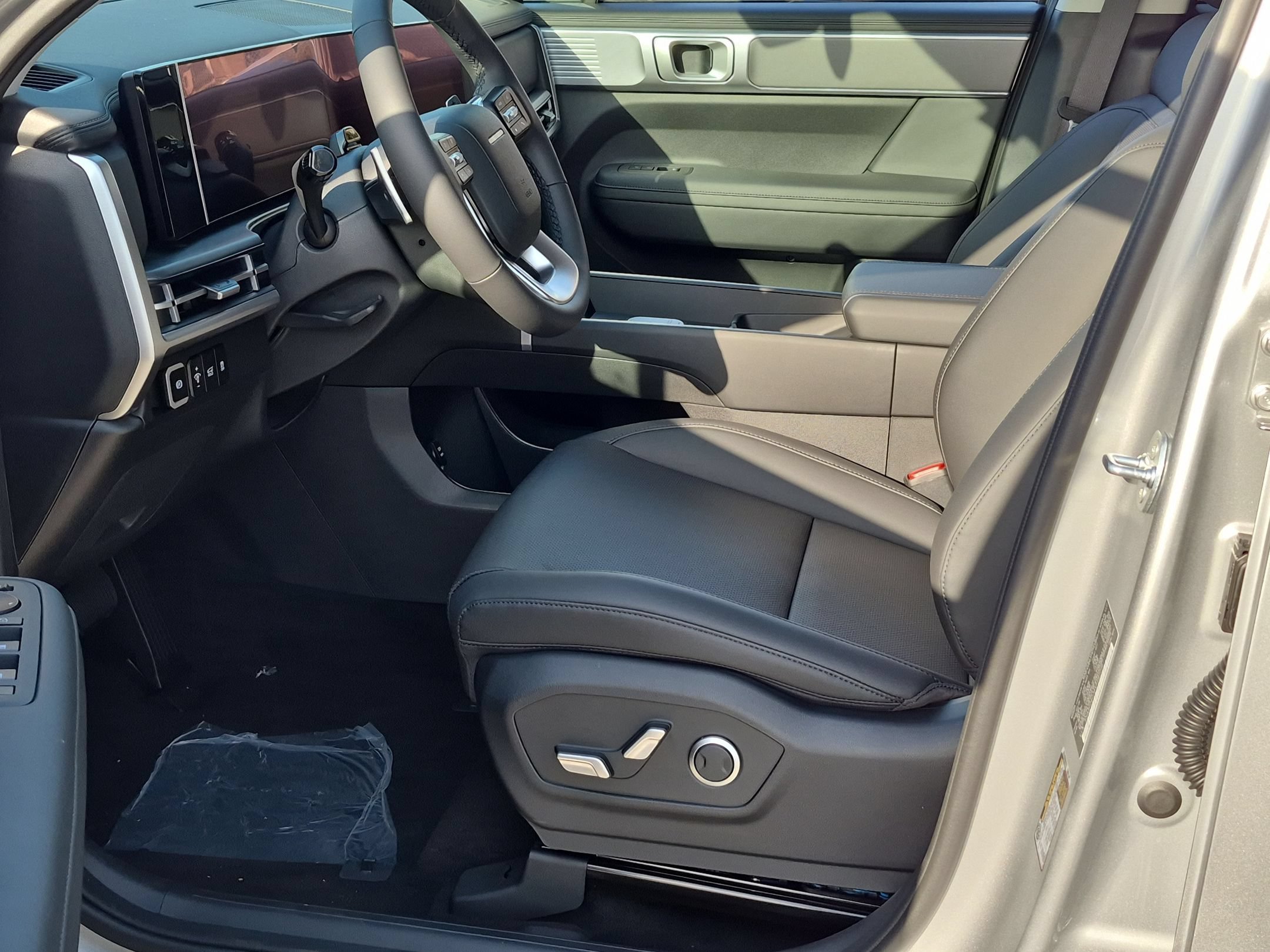 New 2027 Hyundai Santa Fe SEL FWD image 13
