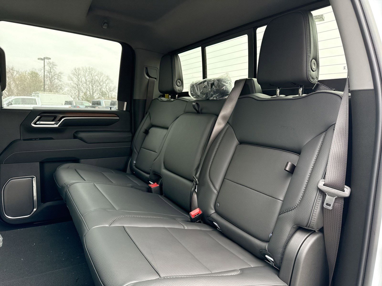 New 2026 GMC Sierra 2500 Denali w/ Denali Reserve Package image 18